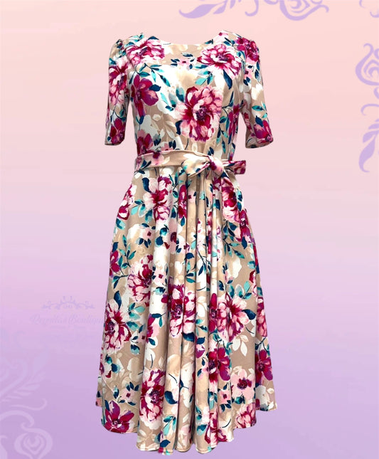 vestido corto crema/rosado floreado