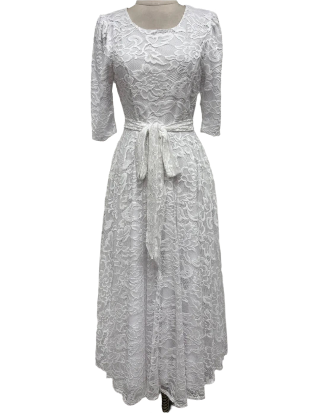 Vestido de blonda blanco