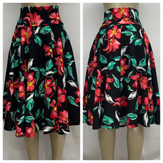 falda corta con flores rojas verde grande