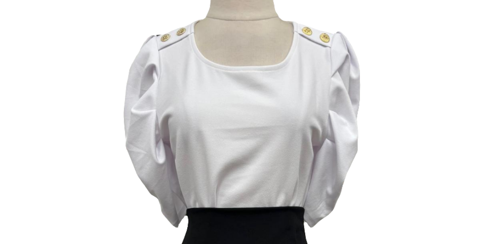 blusa con manga de princesa con botones en hombro blanco