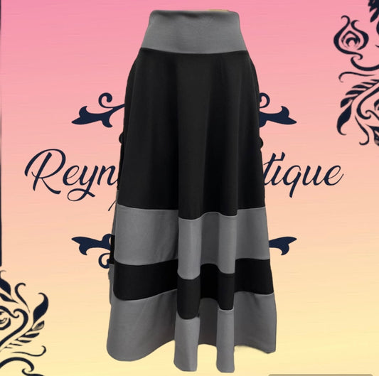 Black and grey striped skirt B