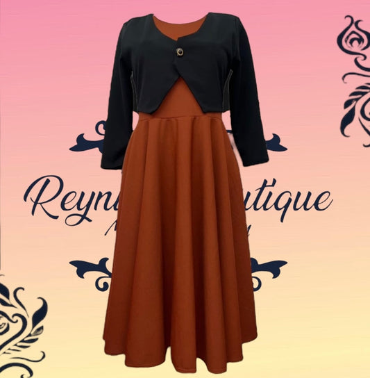 vestido cafe con chaleco negro