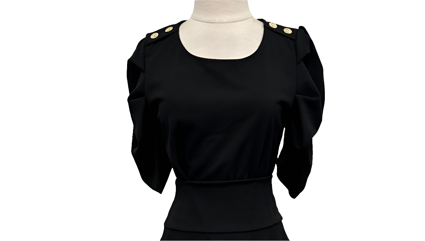 blusa con manga de princesa con botones en hombro negro